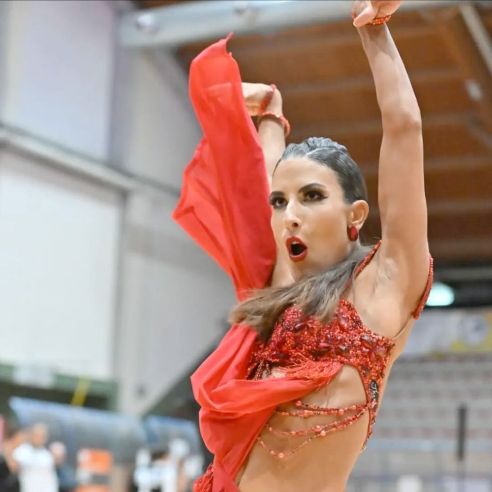 Mirjam Varsallona - Latino Americano